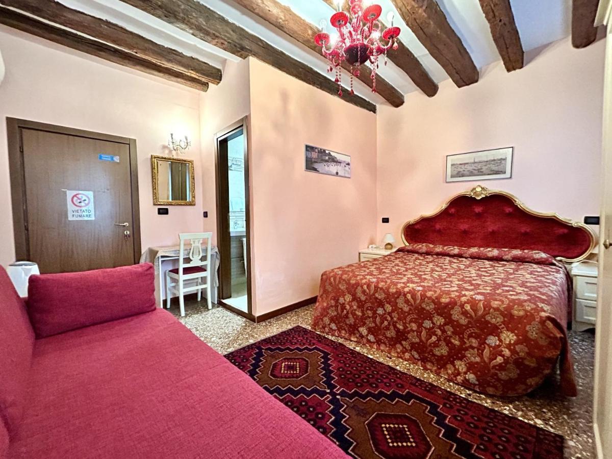 อัลลอจจิ เซเรนา Bed & Breakfast เวนิส ภายนอก รูปภาพ
