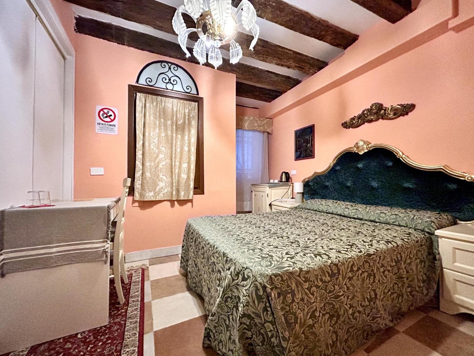 อัลลอจจิ เซเรนา Bed & Breakfast เวนิส ห้อง รูปภาพ