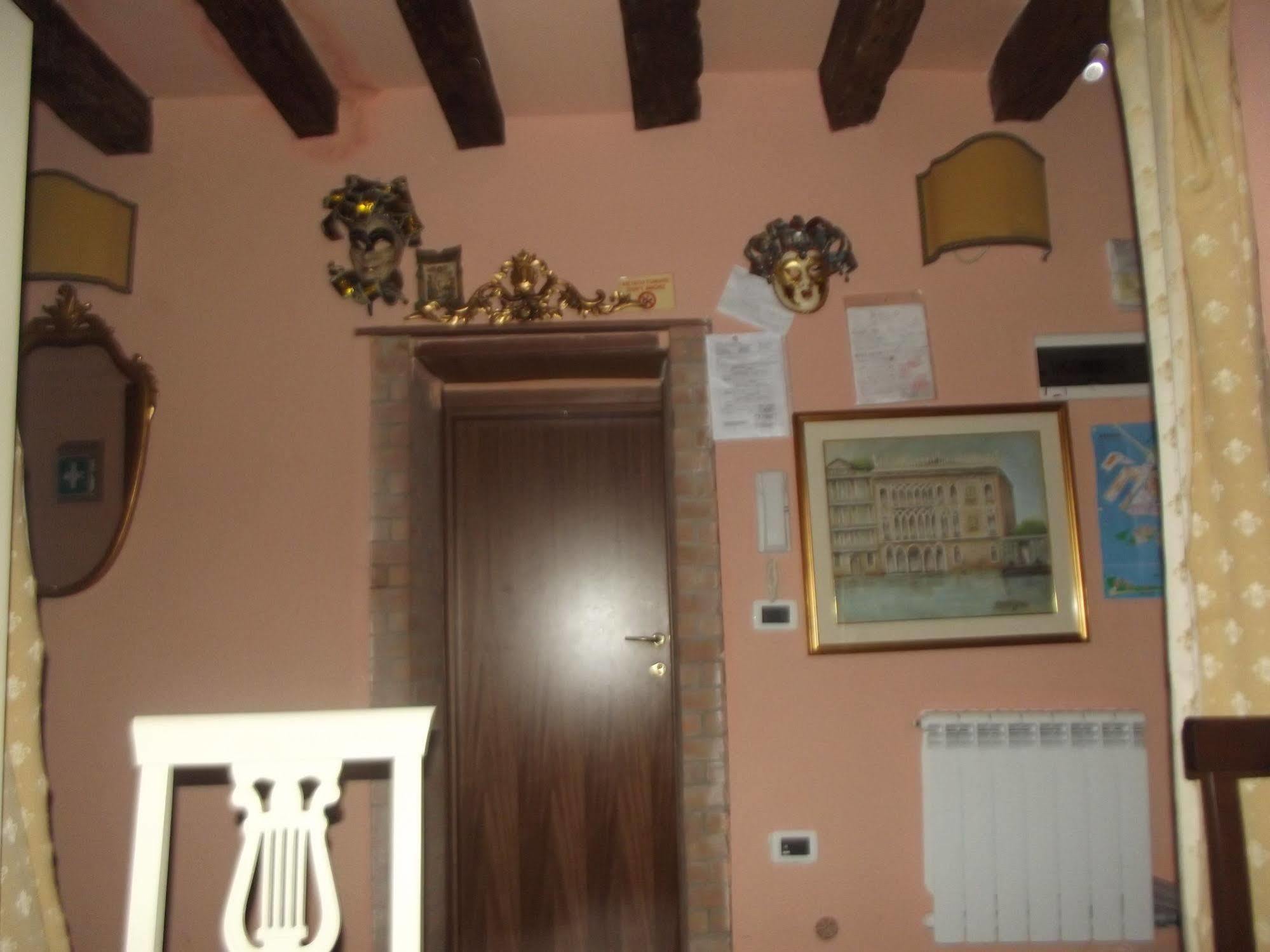 อัลลอจจิ เซเรนา Bed & Breakfast เวนิส ภายนอก รูปภาพ